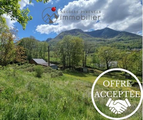 Situé dans la vallée de Batsurguère... A mi chemin entre Lourdes et Argelès. Venez découvrir ce terrain à bâtir de 1994 m2. En position dominante, il vous offre une jolie vue sur la vallée et un bel ensoleillement ! Les réseaux sont en bordure du ter...