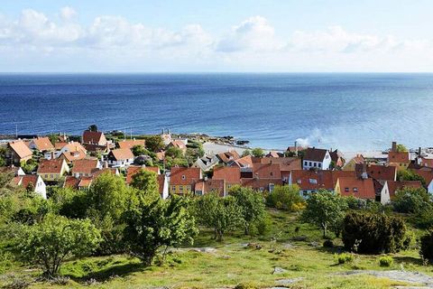 Parque de vacaciones Gudhjem & # 8212; vacaciones en la isla soleada Casas de vacaciones en estilo Bornholm a 10 minutos del puerto ya 5 minutos de la playa. El punto de partida de la familia para los viajes a Helligdomsklipperne, Paradisbakkerne, Ch...