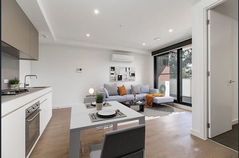 This modern contemporary open plan apartment, abundant in light with a generous balcony, will meet all your needs for essential living. Located in Windsor, nestled between St Kilda and Prahran you will have access to the best in lifestyle that Melbou...