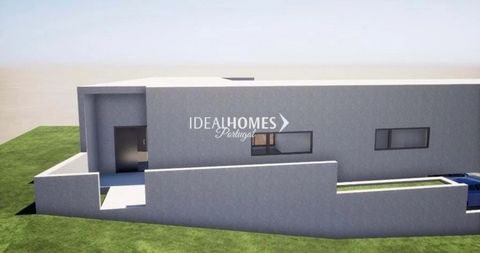 This under-construction 3-bedroom villa in São Brás de Alportel, just 20 minutes from Loulé's center, is set to be completed by the end of February 2023. The ground floor will feature an equipped kitchen, living room, dining room, and a WC. Upstairs,...