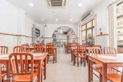 Restaurante muito bom, foi remodelado recentemente com capacidade 70 lugares. Todo equipado. Excelente localização, próximo do Hospital Garcia de Horta, estação do Pragal, Escolas, a 5 minutos do centro de Almada. Com estacionamento em frente ao rest...