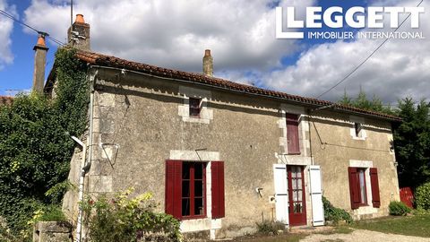 A31882LW86 - Une maison traditionnelle en pierre avec 3 chambres, un salon, une cuisine moderne carrelée et une salle de bains, le tout au rez-de-chaussée. Les nombreuses granges/dépendances sont parfaites pour le stockage ou peuvent être aménagées e...