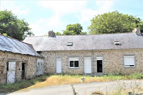 Découvrez le Charme Authentique d'une Longère à Saint-Carreuc, Côtes d'Armor - Votre Havre de Paix à 20mn de Saint-Brieuc ! Bienvenue à Saint-Carreuc, où l'histoire rencontre le confort dans cette charmante longère de 1900, mitoyenne d'un côté et cou...