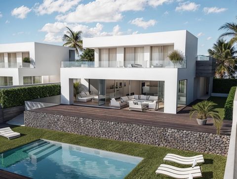 Cette villa de luxe est située à Marbella, une ville côtière de la Costa Del Sol, dans la province de Malaga. Avec ses 4 chambres et 3 salles de bains, cette villa offre un espace de vie spacieux et confortable. La propriété a une superficie construi...