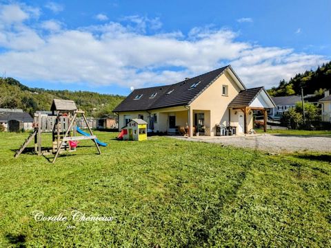 Belle maison récente avec grand parc