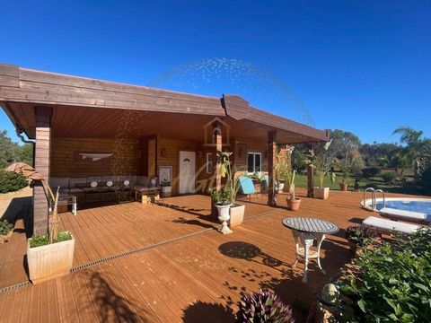Sonha em viver num ambiente natural, com tranquilidade absoluta, rodeado por um cenário verdejante? Não procure mais! Esta propriedade excecional, com quase 2 hectares totalmente vedados, oferece uma atmosfera serena e preservada. Dois bungalows de m...