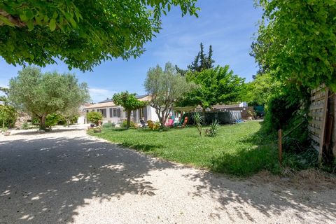 Maison à vendre 5 pièces ARAMON (30)