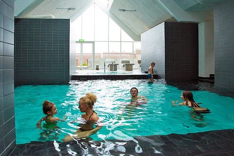 Rømø Resort Holiday center and wellness At Danland Rømø Resort you live in tastefully decorated holiday homes with a focus on quality. Watch movies on YouTube. Rømø Resort Holiday Center and wellness Invite the family on a stay a little out of the or...