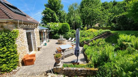 Maison en pierre pleine de charme, avec jardin env 2000m², garage et atelier