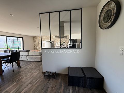 BEAU PLAIN PIED RÉCENT 3 CHAMBRES + PISCINE + JARDIN