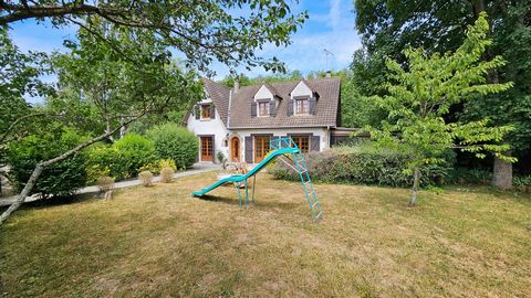 Grande maison au calme dans la verdure