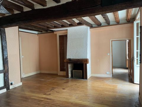 Appartement de 65 m2 (RDC) hyper centre