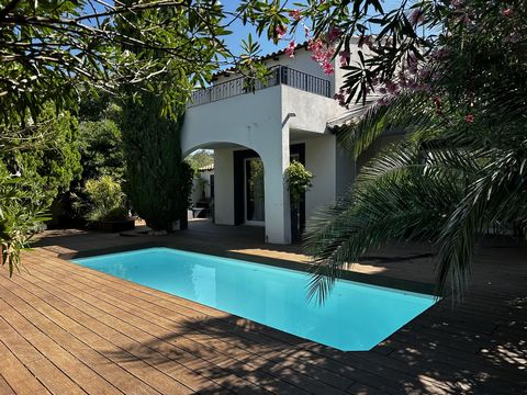 Maison quatre chambres et piscine sans vis à vis et au calme