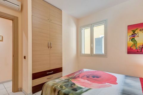 Geniet van een heerlijke strandvakantie in dit aangenaam appartement in Reitani. Het verblijf op Sicilië is voorzien van airconditioning en een fijne ligging vlak bij het strand aan zee. Met 2 slaapkamers voor 4 personen is het een uitstekende keuze ...