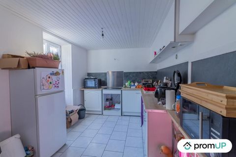 This country house with 6 rooms and 3 bedrooms extends over a living area of 95 m². The house is located with a well-maintained courtyard of 30 m² with a well. The rooms are in good condition and well insulated with double glazed PVC openings. The he...