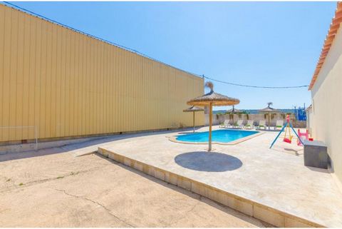 This lovely, rustic cottage with communal pool is located in Campos and offers a second home for 4 guests. This accommodation forms part of a farm with cows and a cheese factory - so you can enjoy rustic and autentic environment. The house was build ...