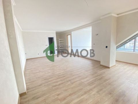 Imoti Tomov presents to your attention a lovely two-bedroom apartment with an area of 128.92 sq.m. in the central part of Shumen. The apartment consists of: Huge living room with kitchen and dining area; Two large bedrooms with the option to make ano...