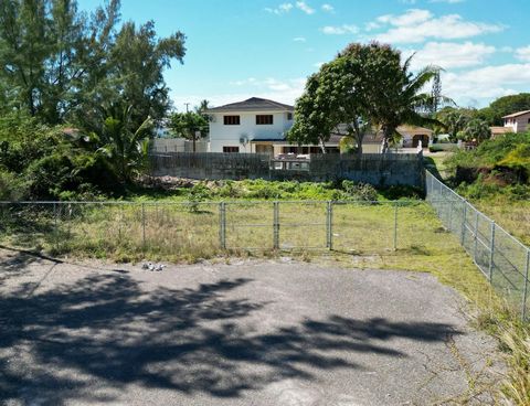 Lot 14 is a 10,353 square foot lot located in the gated community of John Claridge Subdivision off the main Yamacraw Road (in the East), just up from Treasure Cove subdivision. All utilities are in and the lot is zoned for single family. This good si...