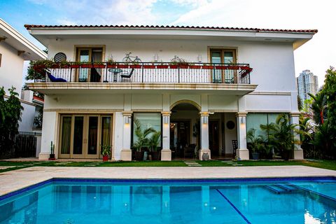 SALE PRICE: US$2,650,000 RENTAL PRICE: US$9,800 LOCATION: SANTA MARIA GOLF & COUNTRY CLUB A gated community just 10 minutes from the city that offers quiet living and high privacy; an intimate, safe and comfortable place; Planned for the most demandi...