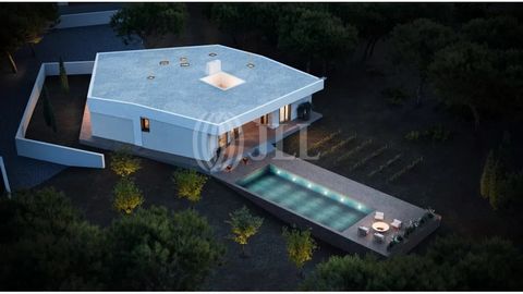 Moradia T3 'Alicante Bouschet', com 346 m2 de área bruta de construção, piscina e jardim, inserida em lote de 5 000 m2, no resort L'AND Vineyards, em Montemor-o-Novo, no Alentejo. Projetada por Sergison Bates Arquitetos, premiados com o prémio Schell...