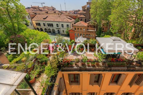 This majestic property, enriched by a magnificent 60 sqm terrace, extends over the third and fourth floors of a splendid neoclassical building with exclusive access and a convenient lift. The apartment is located a few minutes from Piazza San Marco a...