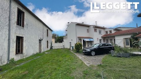 A24825AL47 - Looking to invest in gites? Well this is for you! Two properties on a plot of land of nearly 800 sqm, in the lovely town of Casteljaloux in the sunny south west of France. All amenities, restaurants, the thermes of Casteljalou with its h...