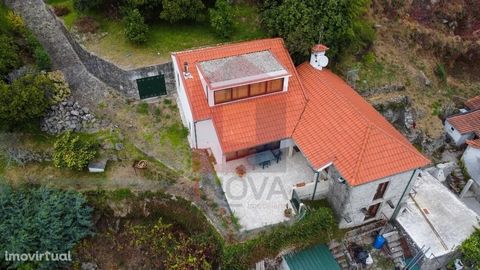 For sale individual address V2 + 1 with 210m2 of covered area and 1000m2 of land in Cendufe, Arcos de Valdevez! Rustic villa restored with regional kitchen with stone oven, furnished and equipped; Living room with fireplace and stove; Built-in wardro...