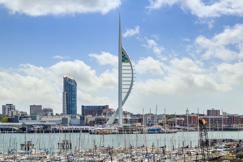 PROPERTY SUMMARY This impressive waterfront penthouse apartment has stunning panoramic views over the historic and natural harbour, towards the Naval Base and Gunwharf Quays with the iconic Spinnaker Tower and the No.1 Building, The Isle of Wight & T...