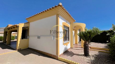 Located in Mazarrón Country Club. The villa, designed in a bungalow style, features 2 double bedrooms with built-in wardrobes and 1 bathroom with a shower. The living-dining room is equipped with air conditioning, a ceiling fan, a log burner, and a g...
