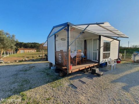 Verkauf von 2 rustikalen Grundstücken und Mobilheim mit Küche/Wohnzimmer, 2 Schlafzimmern und 1 Badezimmer. Dieses Anwesen befindet sich in der Gegend von Vila Verde, Oliveira do Bairro. Wenn Sie auf der Suche nach einer Wohnung mit Grundstück in ein...