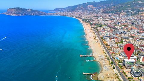 Dieses geräumige Penthouse bietet eine atemberaubende Aussicht und ist insgesamt 300 Meter entfernt Das Hotel liegt direkt im Zentrum von Oba, Alanya in der Nähe aller Restaurants und des Supermarkts