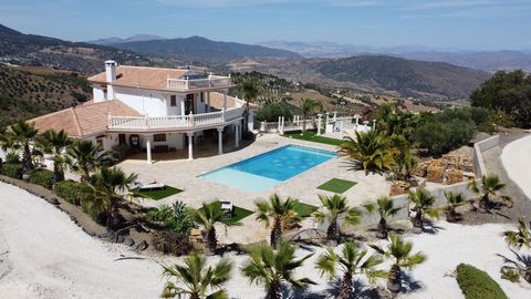 Discover this magnificent 3-bedroom, 2-bathroom luxury country house and pool; an architectural masterpiece built by a renowned Belgian constructor, ensuring top-quality construction with earthquake-resistant walls. Located in the heart of the Sierra...