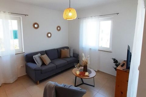 Apartment Sunflower is situated in Supetar small town on the island of Brač. Brač is a quiet Island with rich cultural and historical heritage, beautiful beaches, and scenery. A shared seasonal swimming pool, as well as BBQ facilities, are at your di...