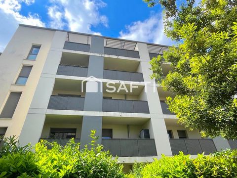 Appartement env. 60m2, 2 chambres, balcon de 12m2