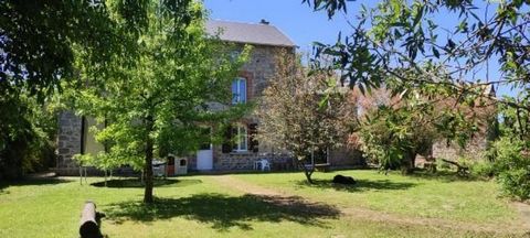 Maison en pierre - dépendances - puits