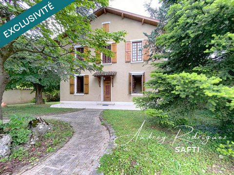 Maison familiale avec jardin et dépendances