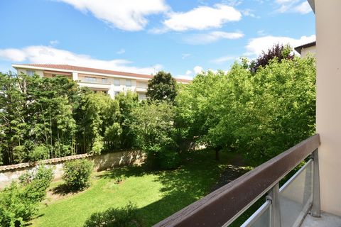 Parking + Appartement + Annexe