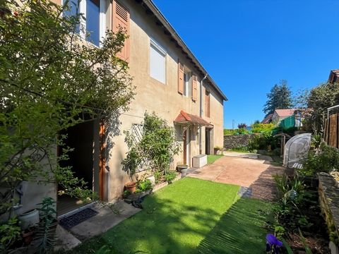 Maison à vendre 5 pièces proche de CHAROLLES (71) - Terrain de 700 m²