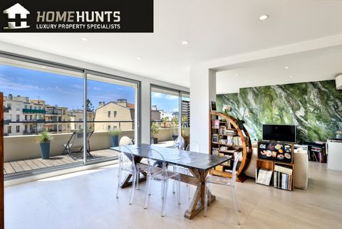 Top Floor Apartment with Panoramic Rooftop Terrace in the Heart of Nice Nice Centre | 124 m2 | 87 m2 Private Roof Terrace | Top Floor | 3 Private Parking spaces In the vibrant heart of Nice Centre, discover this rare 3-room penthouse offering a luxur...