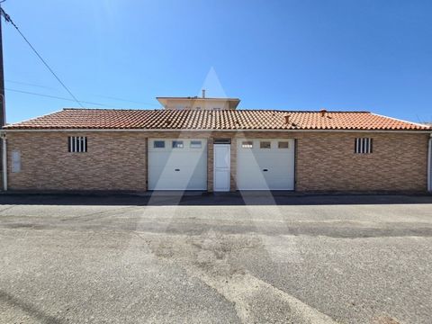Apresentamos esta garagem espaçosa de 101,20m2 composta por seis divisões, que resulta da junção de quatro garagens individuais. Situada na localidade da Vagueira, a apenas 1km das praias e das belas paisagens da costa. Uma excelente oportunidade par...