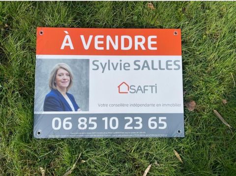 Terrain non constructible avec mare et chênes