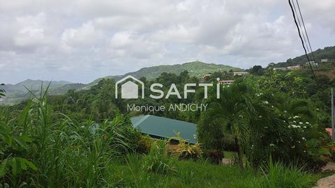 terrain à batîr de 585 m²