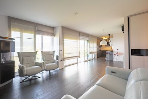 Manor presents a beautiful 3-bedroom + living room apartment located in one of Rijeka’s most desirable neighborhoods – Marčeljeva Draga. This 97 m² property is situated in a well-maintained, newer building (built in 2017) with only six apartments, en...
