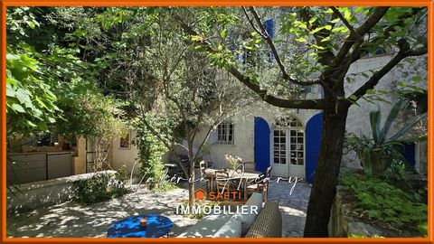 La Roquebrussanne : Maison de 441 m², 5 chambres, appartement T2...terrain de 294 m².