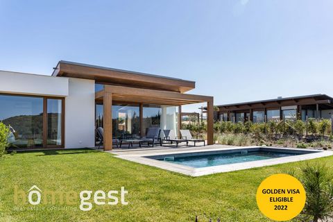 Located in Óbidos. FIND YOUR NEXT HOME: The resort was carefully designed to include multiple residential, leisure and wellness offerings to suit your every day need. The Resort, properties and golf course were designed to be integrated in the landsc...