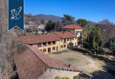 This complex for sale is located in the province of Turin, in Piedmont, on a land of over 4.700 sq m. The property constitutes a two-family housing complex of about 700 sq m. The estate currently needs renovation works that will allow the buyer to cu...
