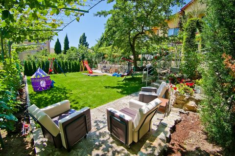 Just 400 meters from the beach, the Villa Sequoia enjoys a quiet location overlooking the Black Sea. The house is surrounded by a lush green garden with many flowers and trees and features a barbecue. There is free parking on site. All bedrooms featu...