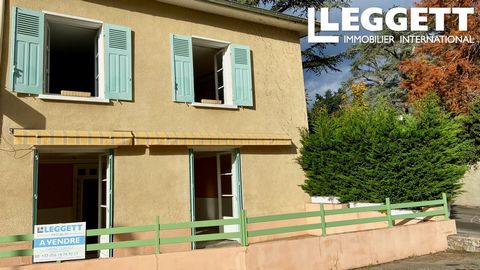 A17154 - In Saint Galmier and only at Leggett Immobilier, come and discover this large town house with great potential. This property is composed, on the ground floor, of a beautiful living room giving onto a large sunny terrace, a kitchen and an off...