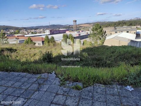 URBAN LAND IN VALONGO Allotted land, located in the union of the parish of Campo and Sobrado, where tranquility and quiet are dominant. Excellent sun exposure, with a land area of 375 m2, allowing the construction of your dream villa. Main accessibil...