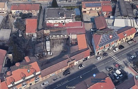 Nichelino via Torino, very central and convenient location to all utility services and public transport, we present for sale building land of 740 m2. with a buildability index of 1,200 cubic meters or 400 square meters beyond the attic floor which do...